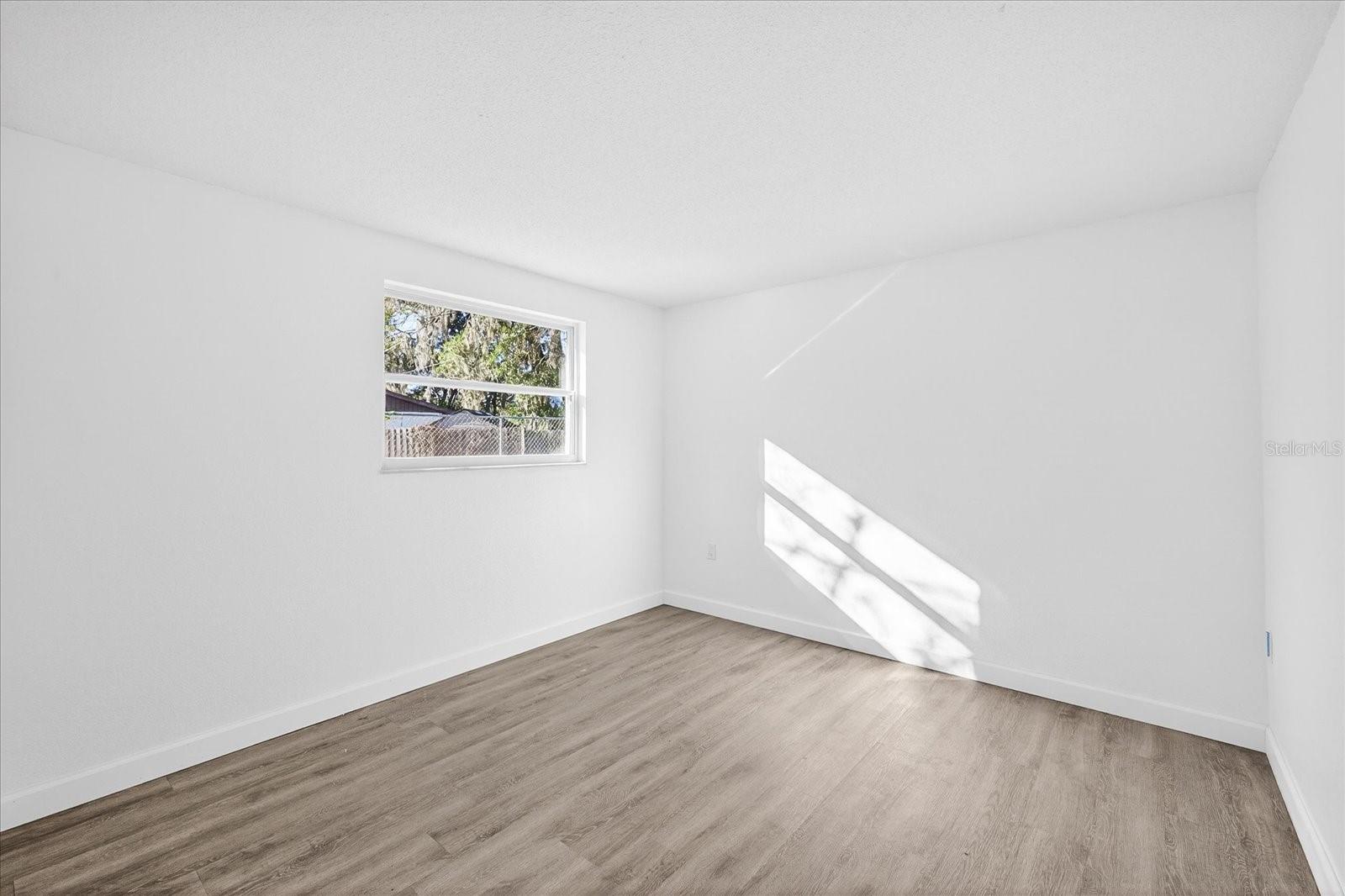 4928 AMHERST CT — photo 32