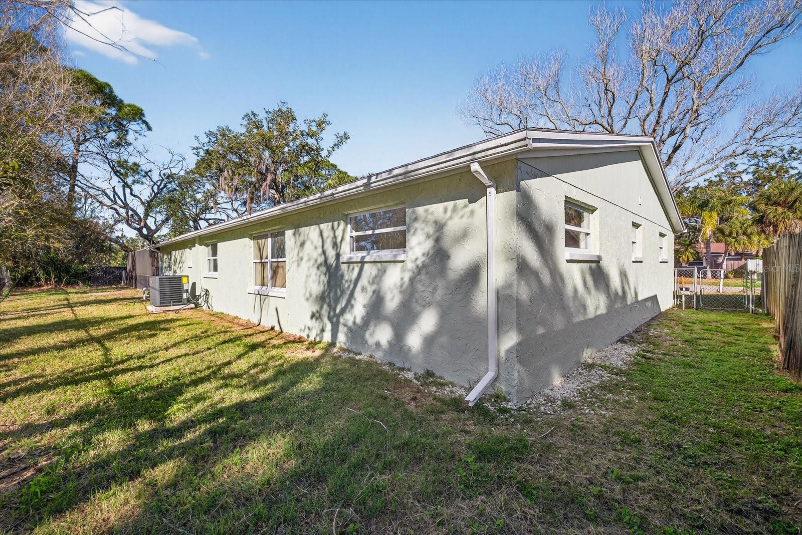 4928 AMHERST CT — photo 49
