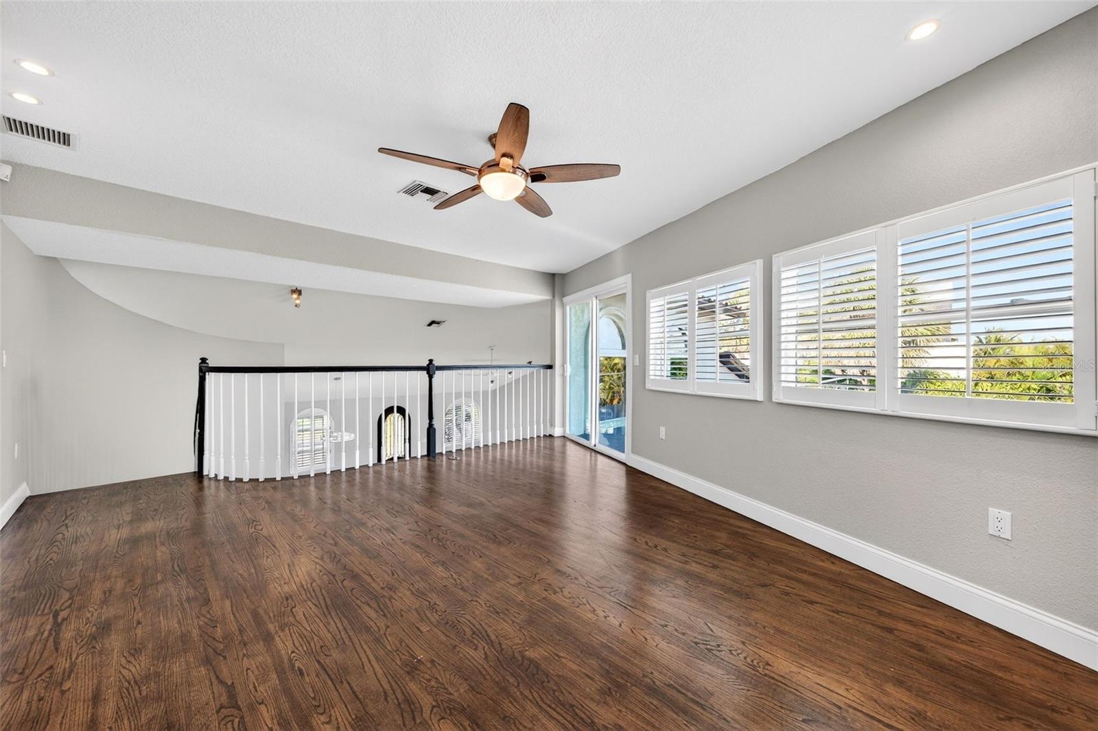 562 RANGER LN — photo 63