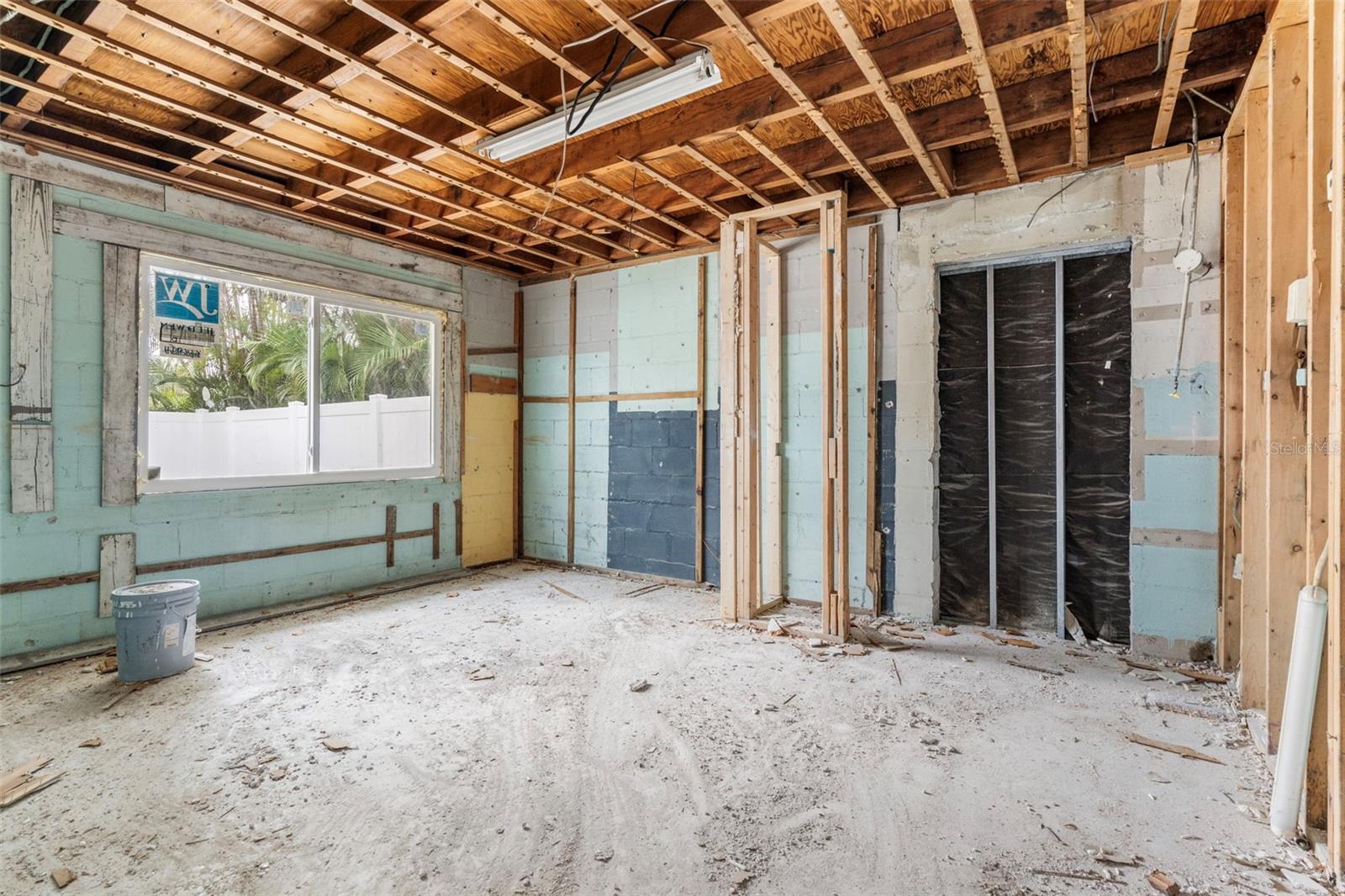 9570 SUN ISLE DR NE — photo 16
