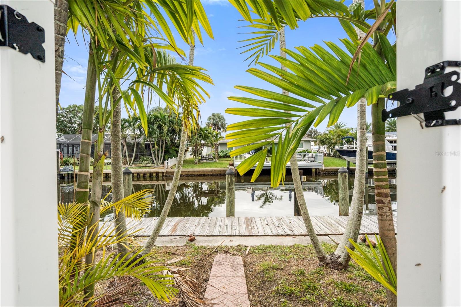 9570 SUN ISLE DR NE — photo 3