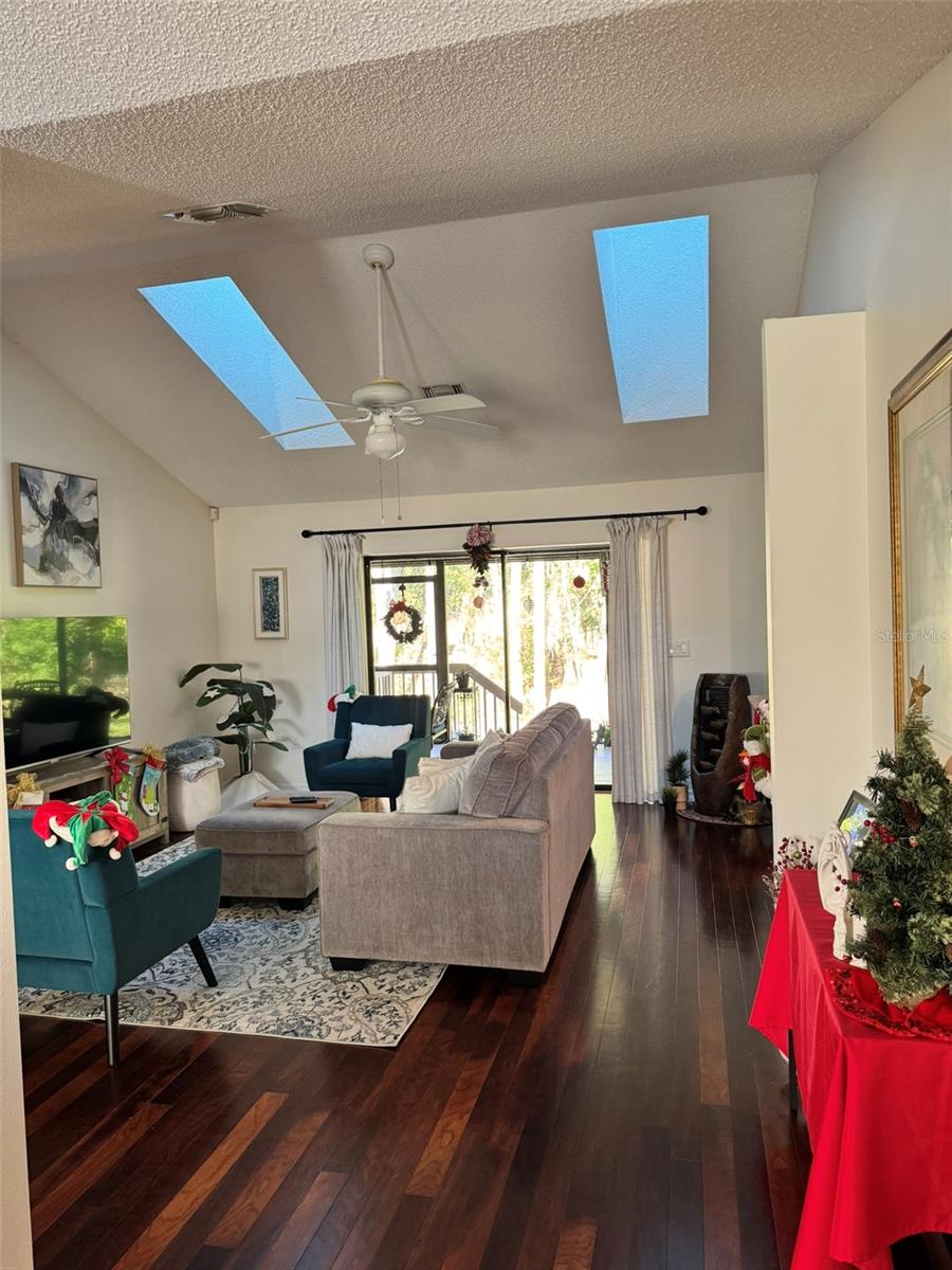4487 TRAILS DR — photo 4