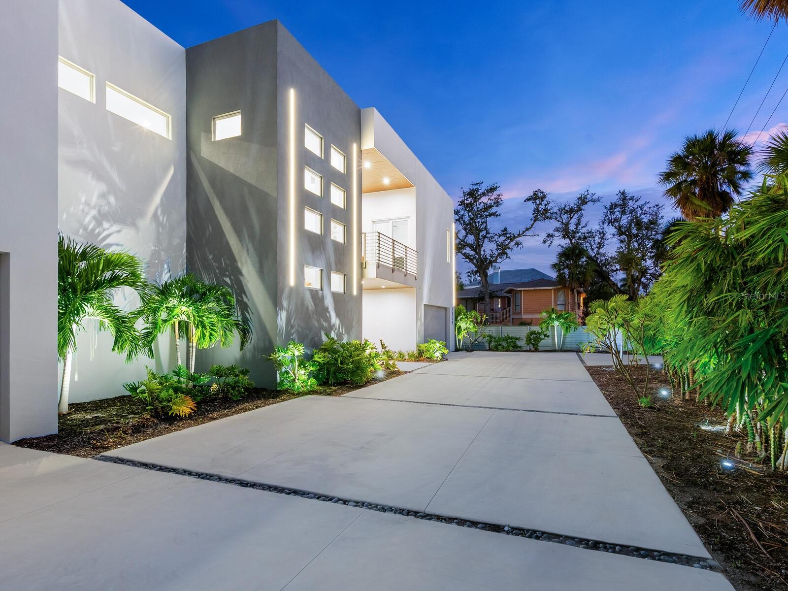 3939 HIGEL AVE — photo 41