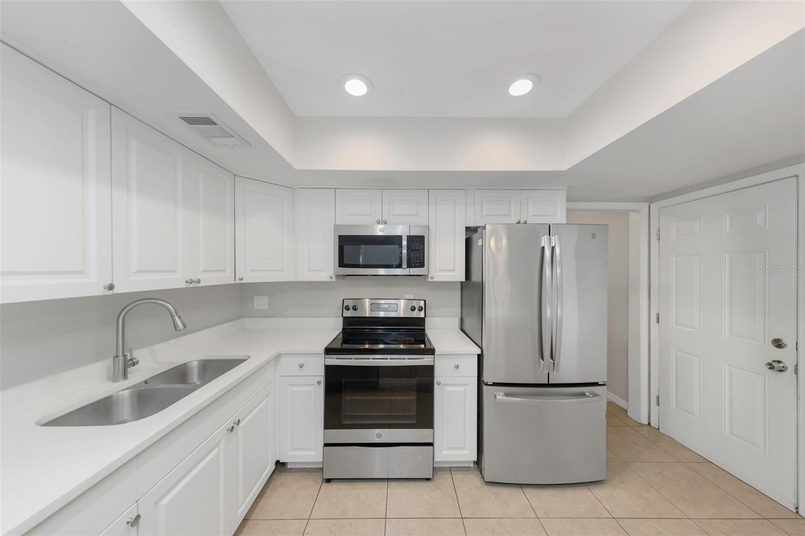 224 WHISPER LAKE RD — photo 10