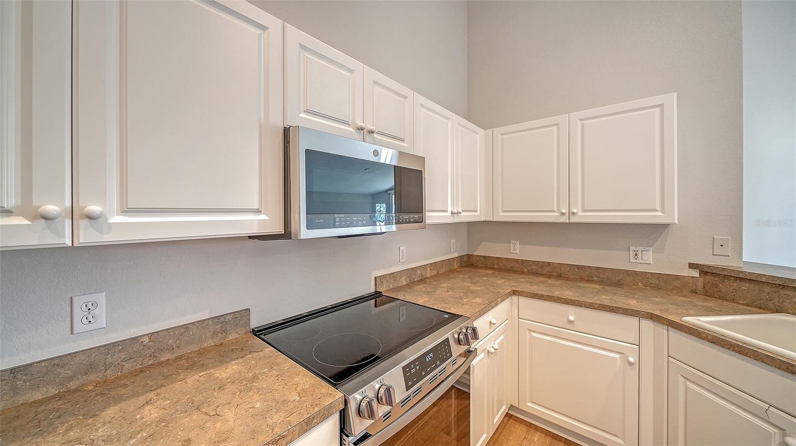 4481 FAIRWAY DR — photo 15