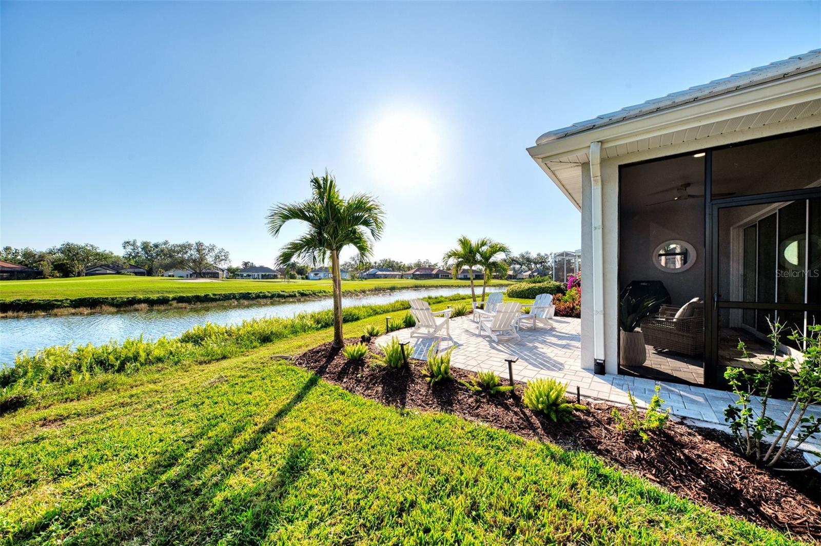 561 FALLBROOK DR — photo 43