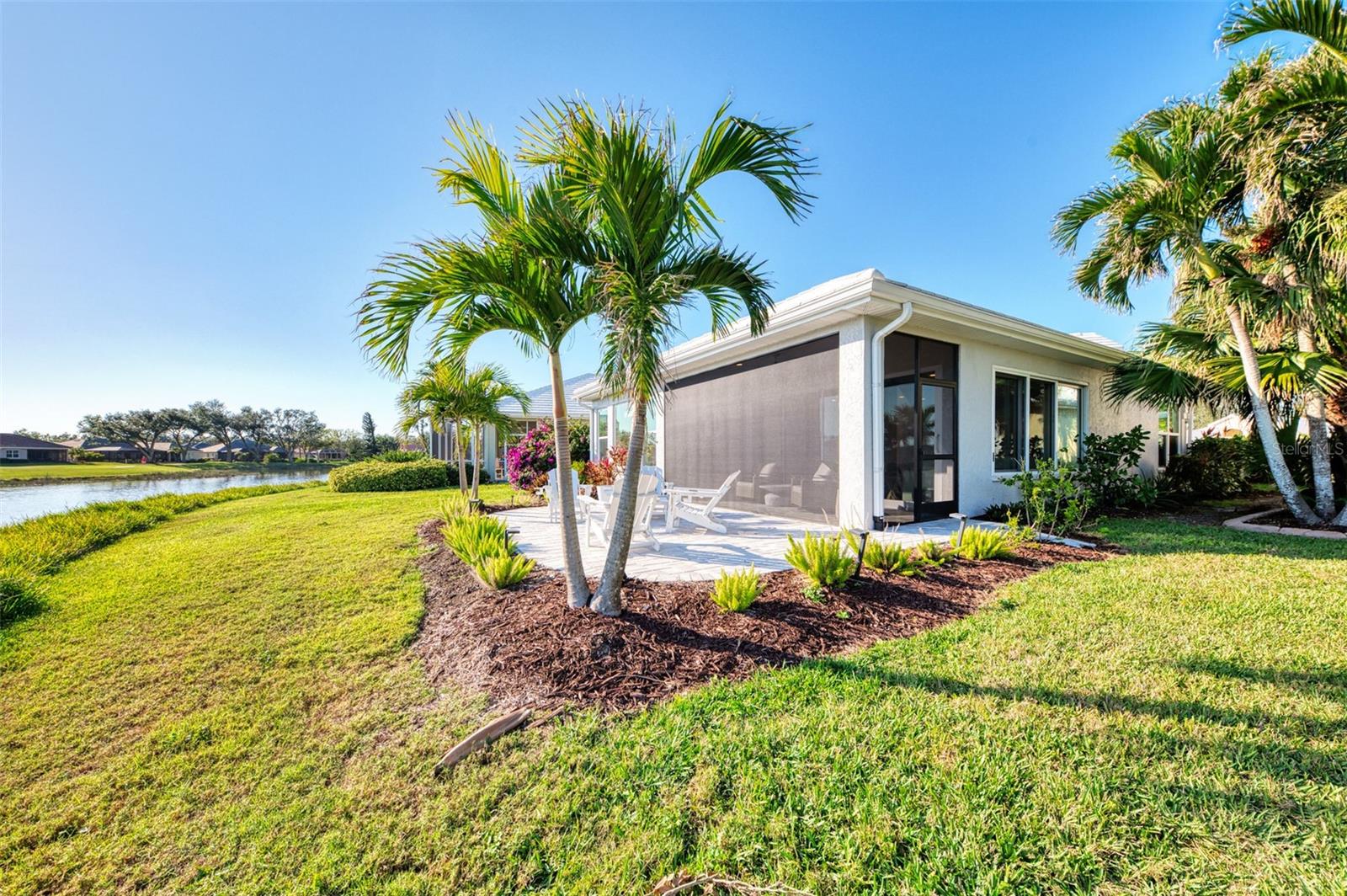 561 FALLBROOK DR — photo 44