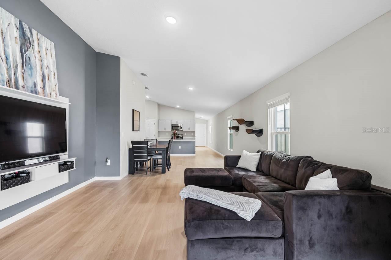 5424 SUMMER SUNSET DR — photo 26