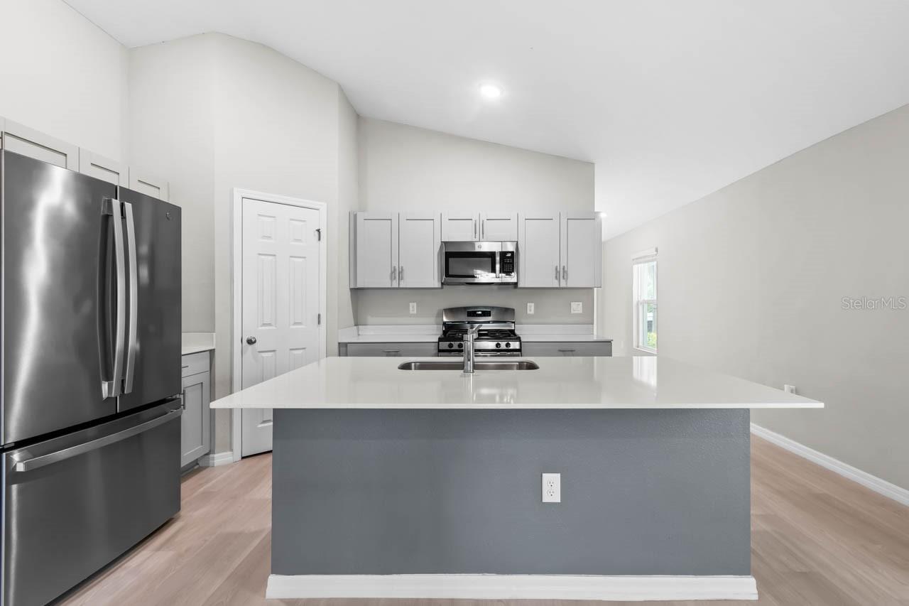 5424 SUMMER SUNSET DR — photo 21