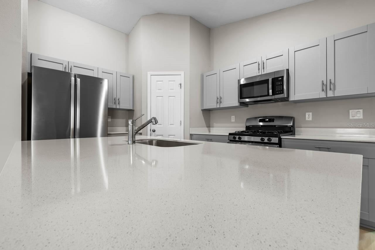 5424 SUMMER SUNSET DR — photo 20