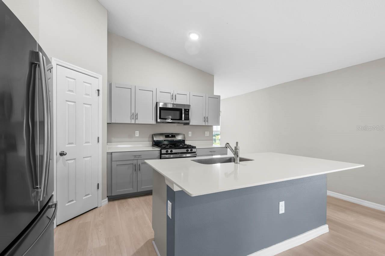 5424 SUMMER SUNSET DR — photo 23