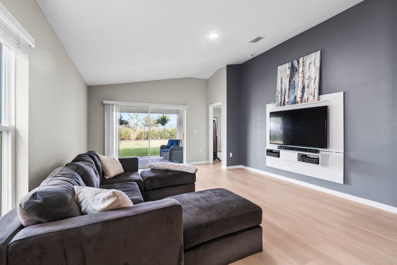 5424 SUMMER SUNSET DR — photo 6