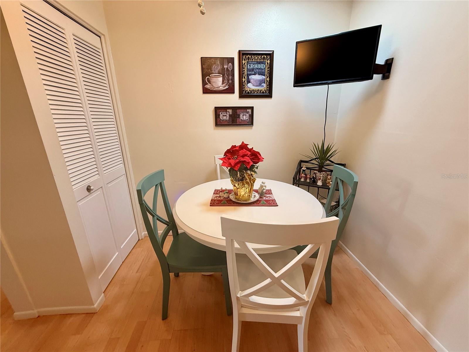 8350 HIGH POINT CIR #3 — photo 7