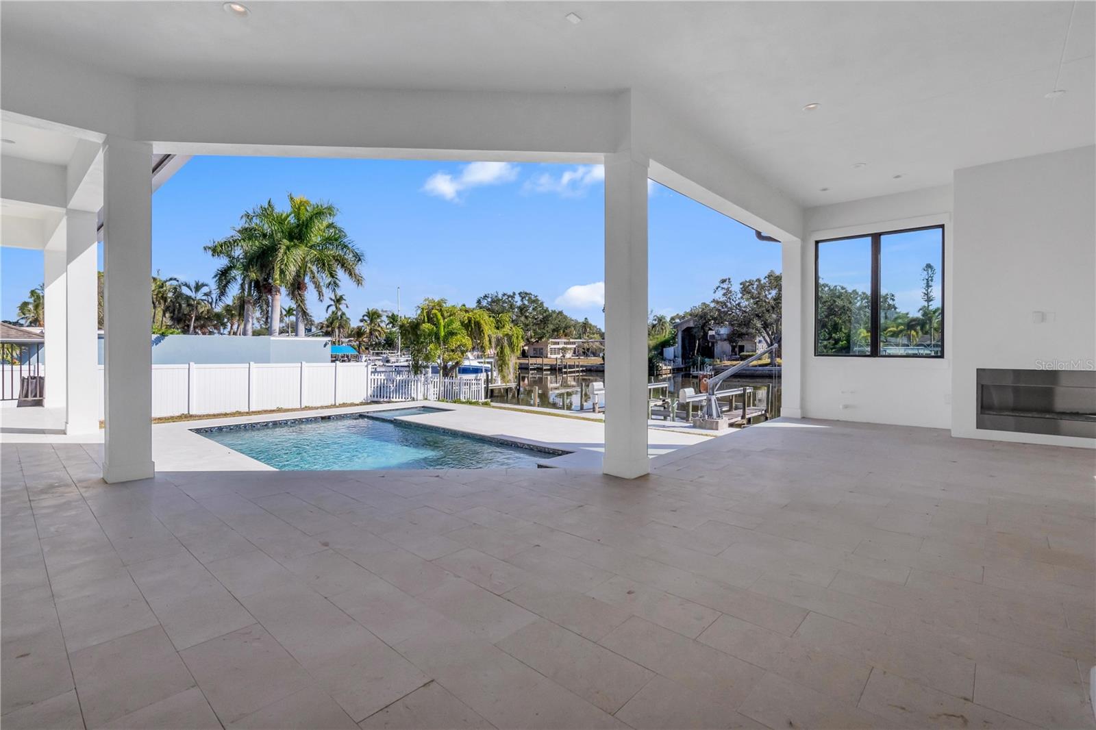 7125 WESTMORELAND DR — photo 47