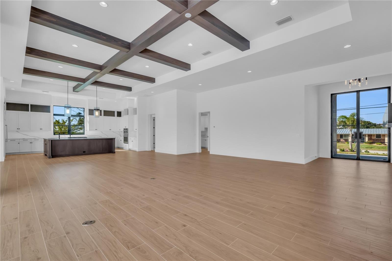 7125 WESTMORELAND DR — photo 6