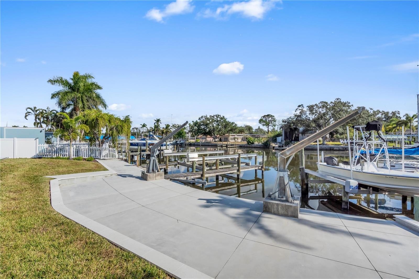 7125 WESTMORELAND DR — photo 50