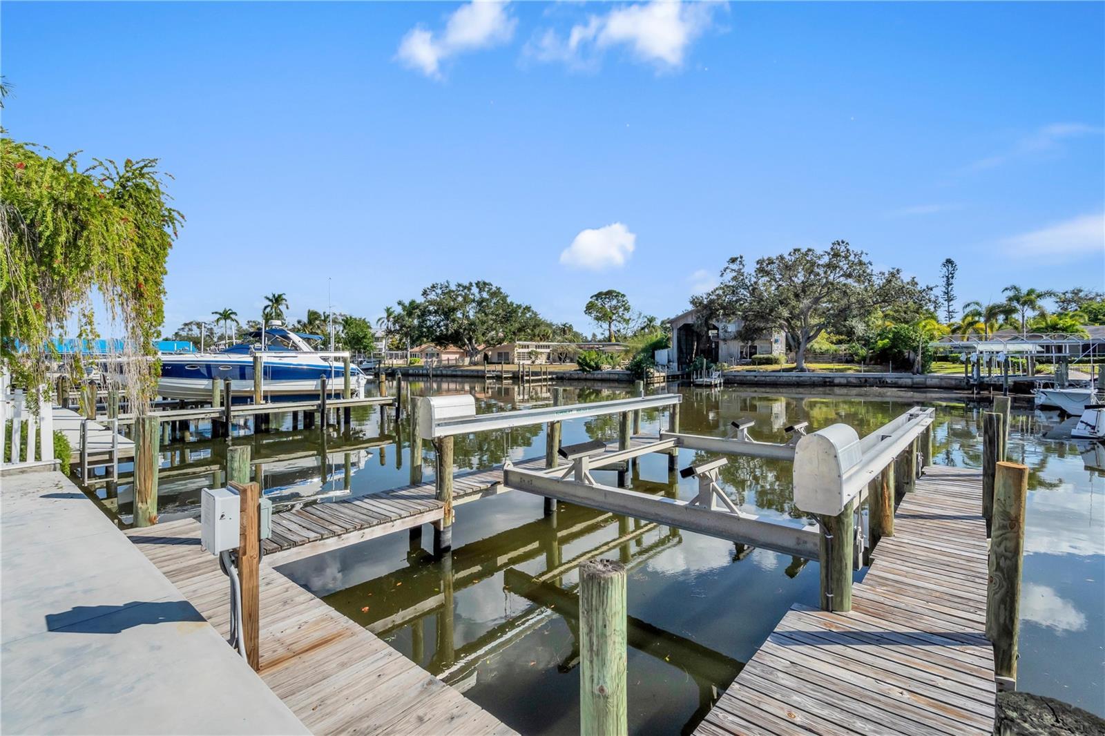 7125 WESTMORELAND DR — photo 51