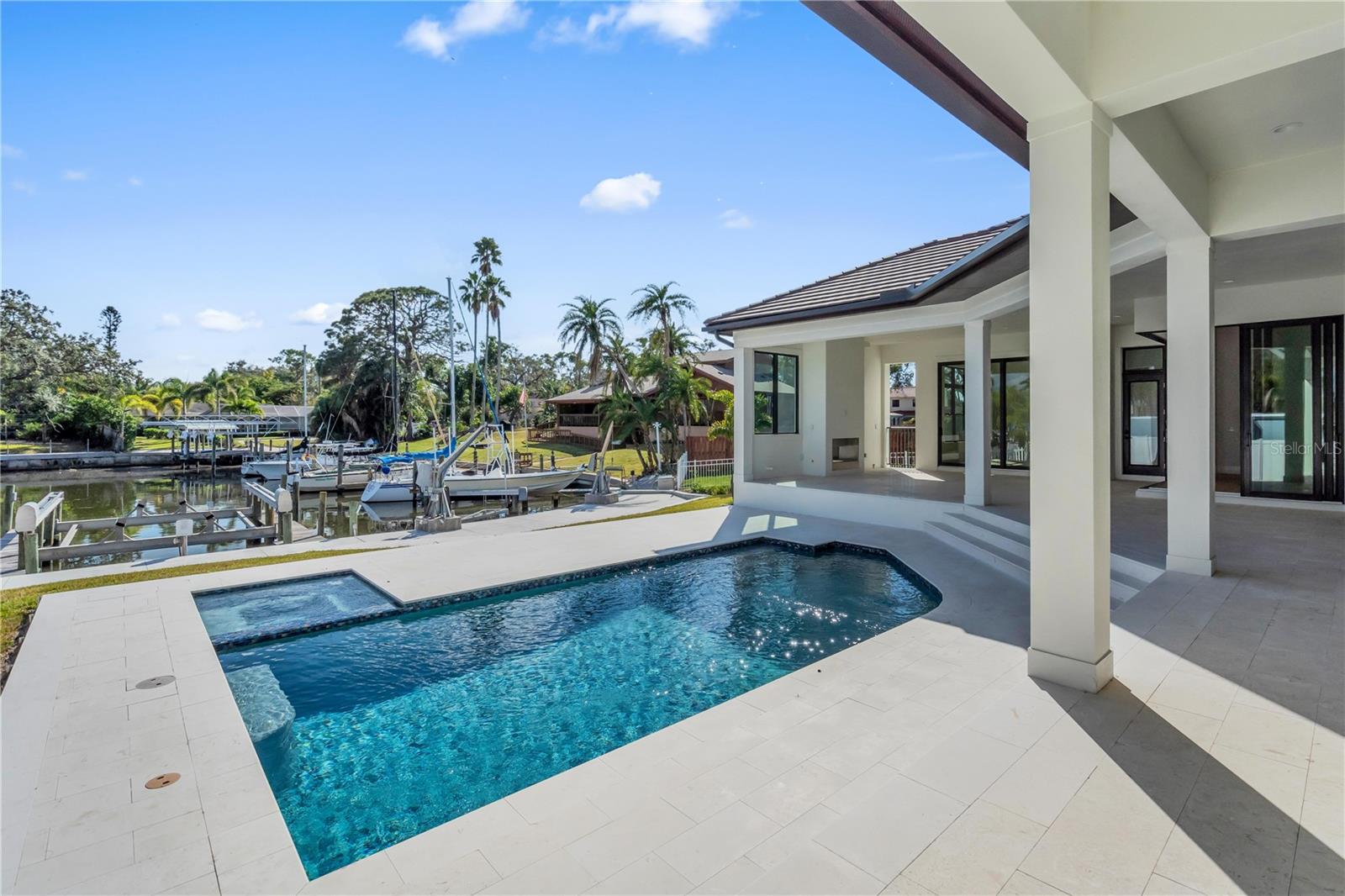 7125 WESTMORELAND DR — photo 49