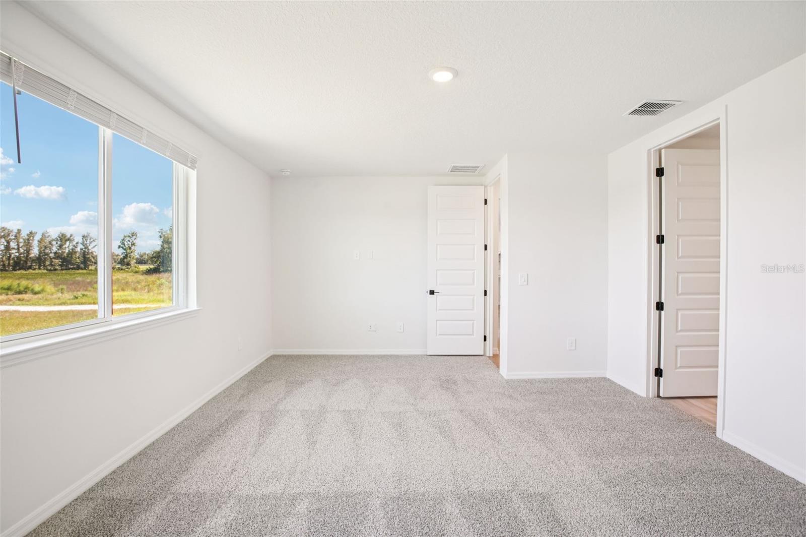 1740 DRAUGHTON DR — photo 35