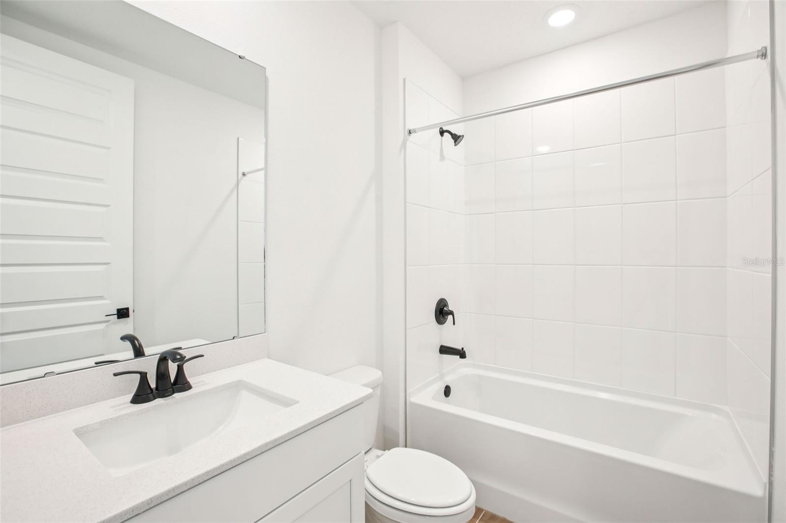 1740 DRAUGHTON DR — photo 26