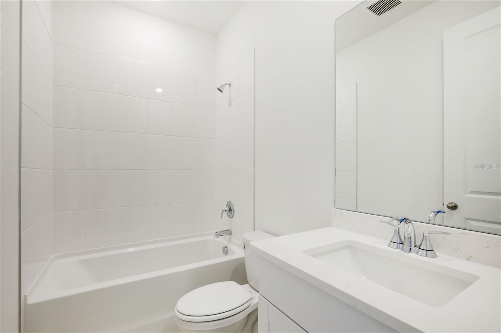 13318 SHELLMORE AVE — photo 21