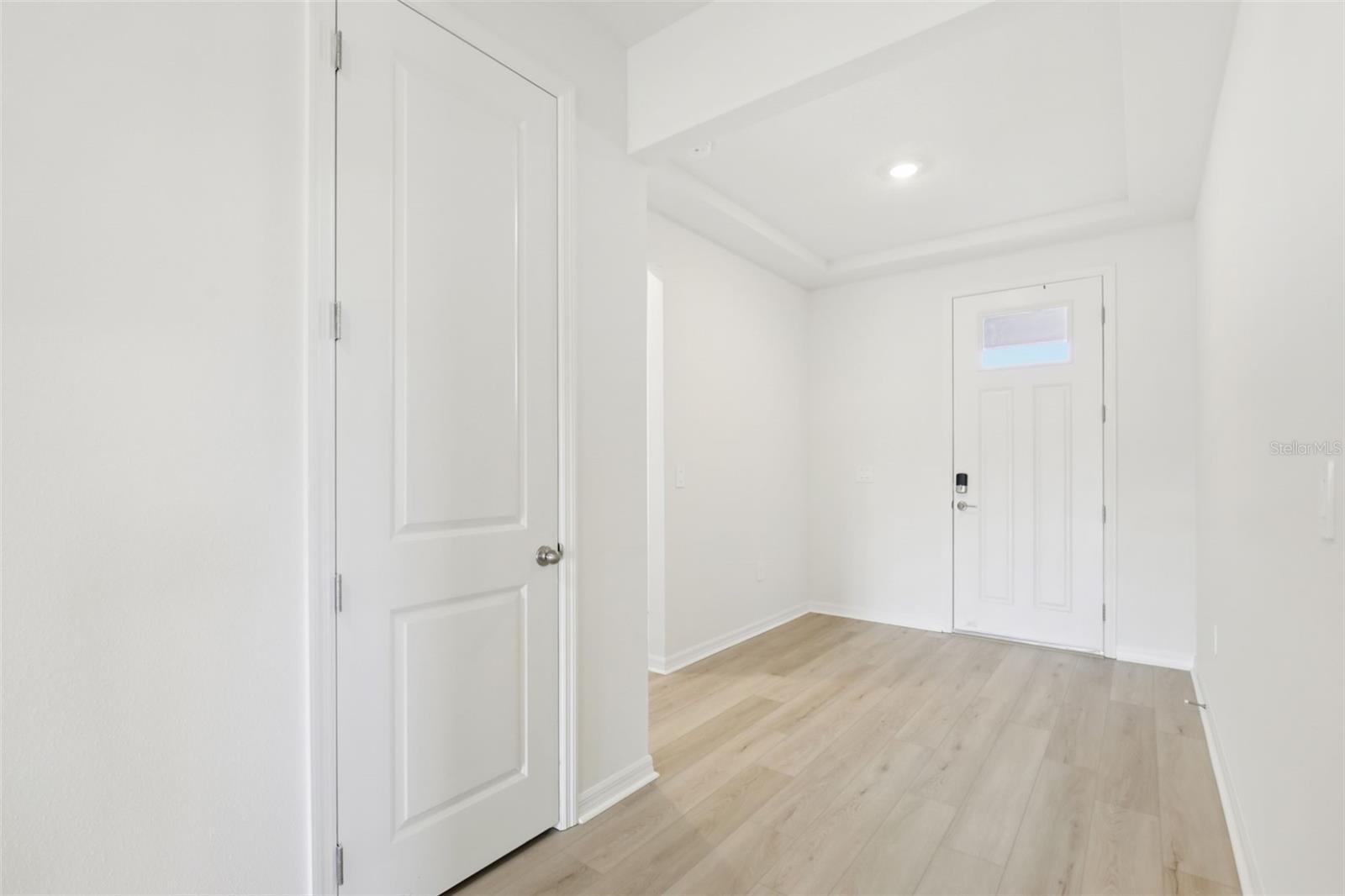 13318 SHELLMORE AVE — photo 15