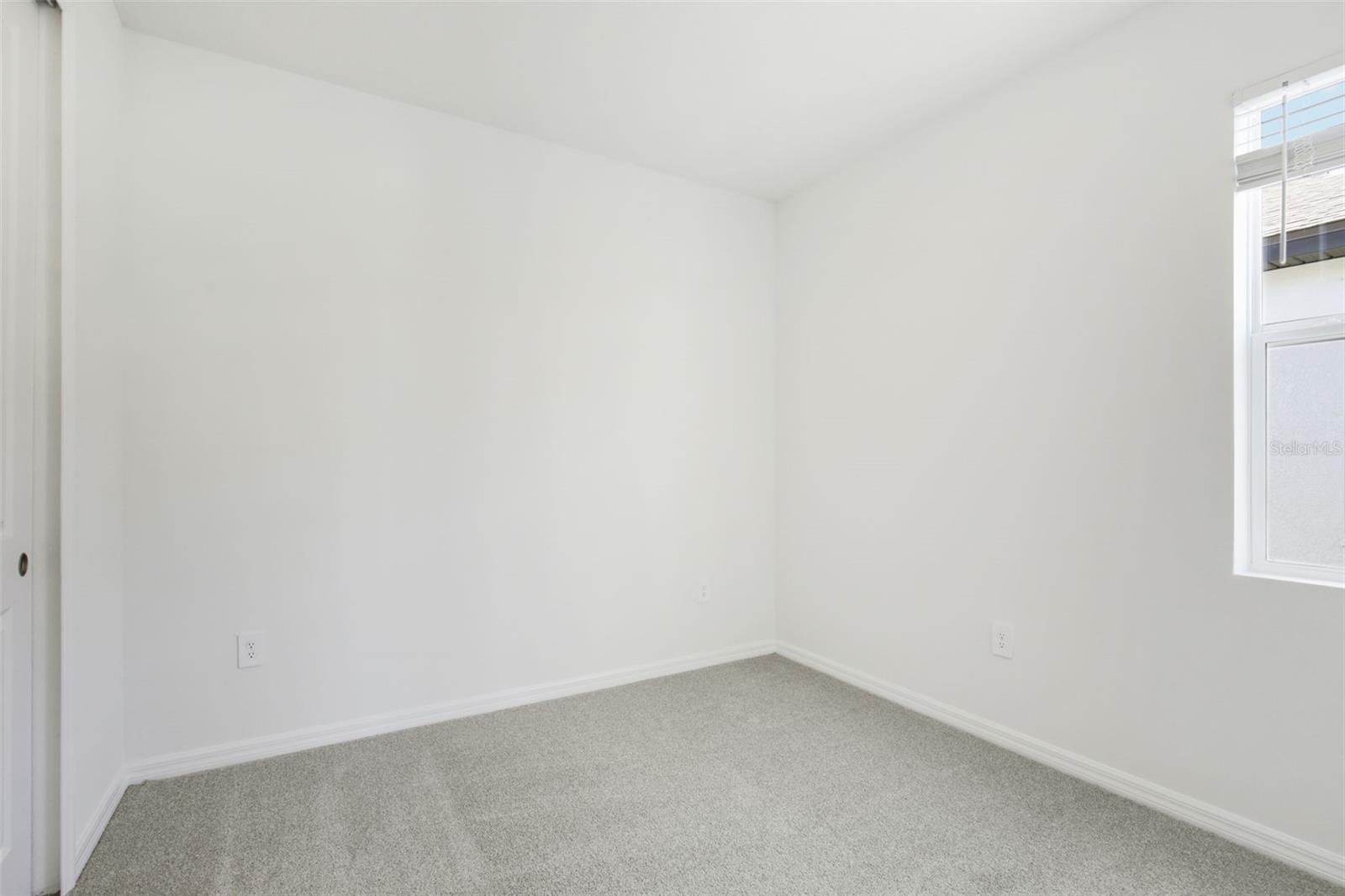 13318 SHELLMORE AVE — photo 27