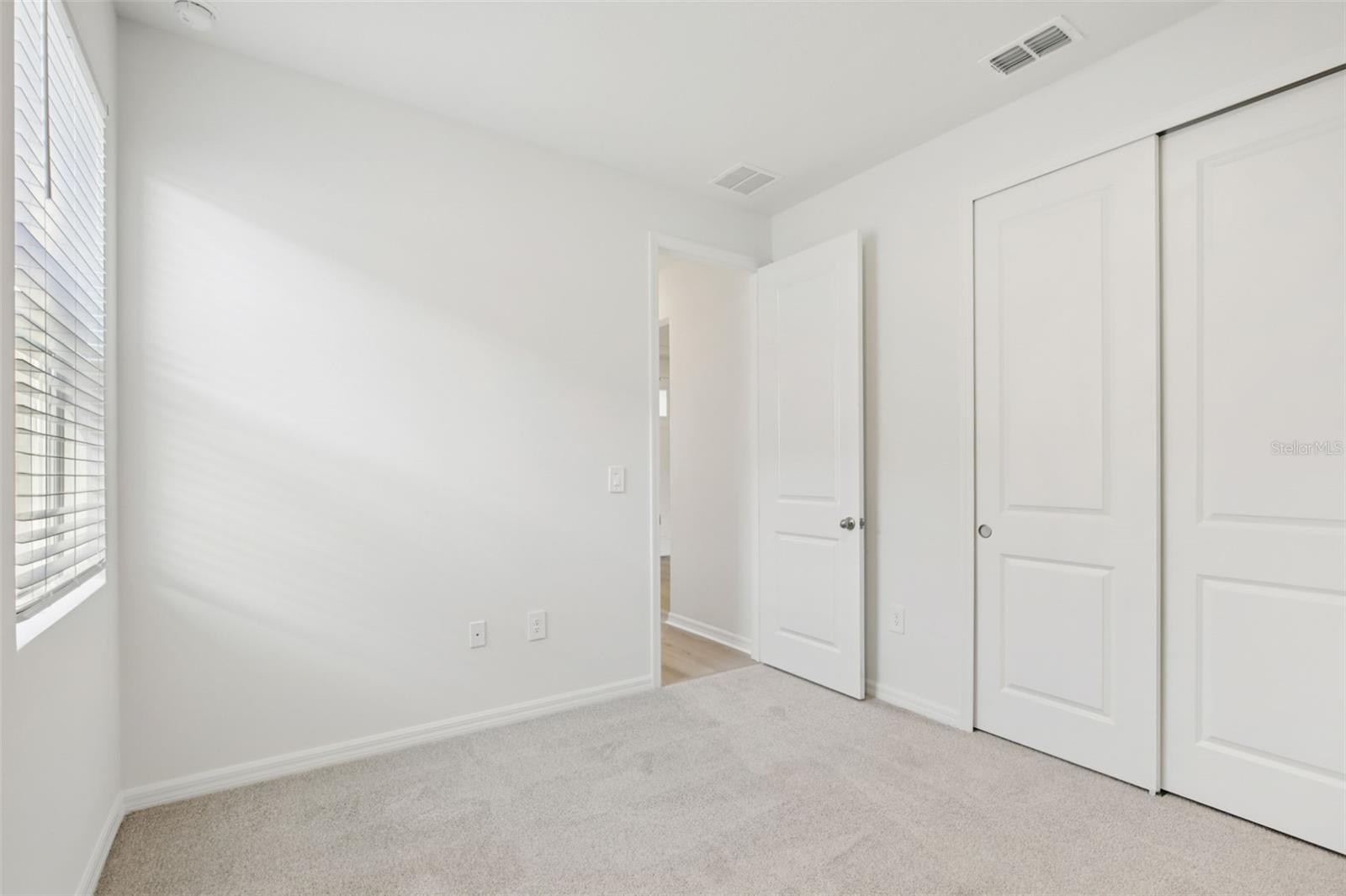 13318 SHELLMORE AVE — photo 20