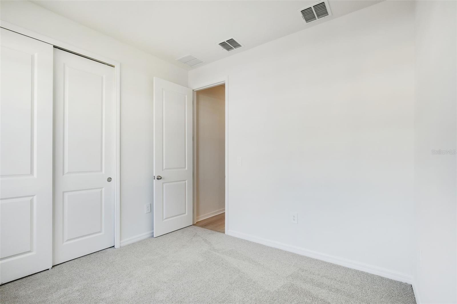 13318 SHELLMORE AVE — photo 26