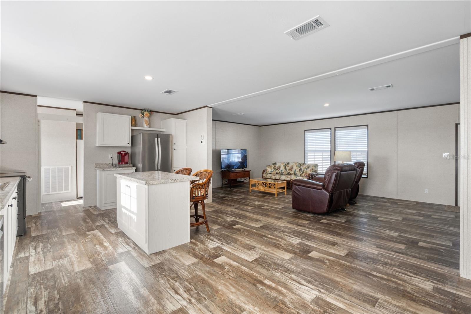 224 WOLVERINE AVE — photo 17