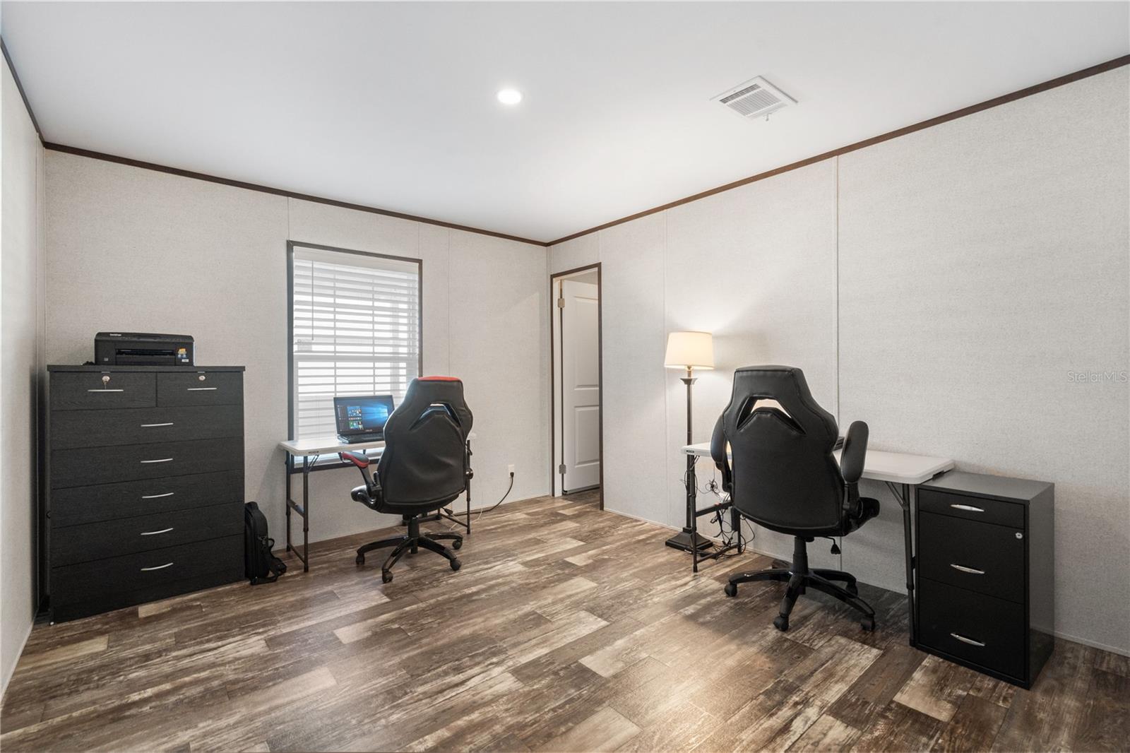 224 WOLVERINE AVE — photo 31
