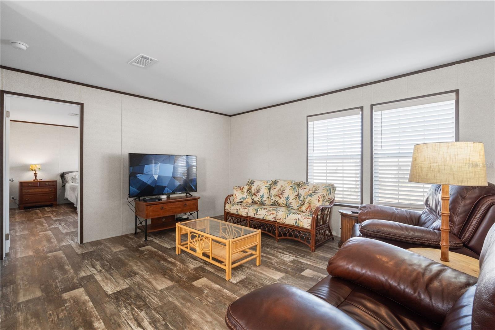 224 WOLVERINE AVE — photo 5