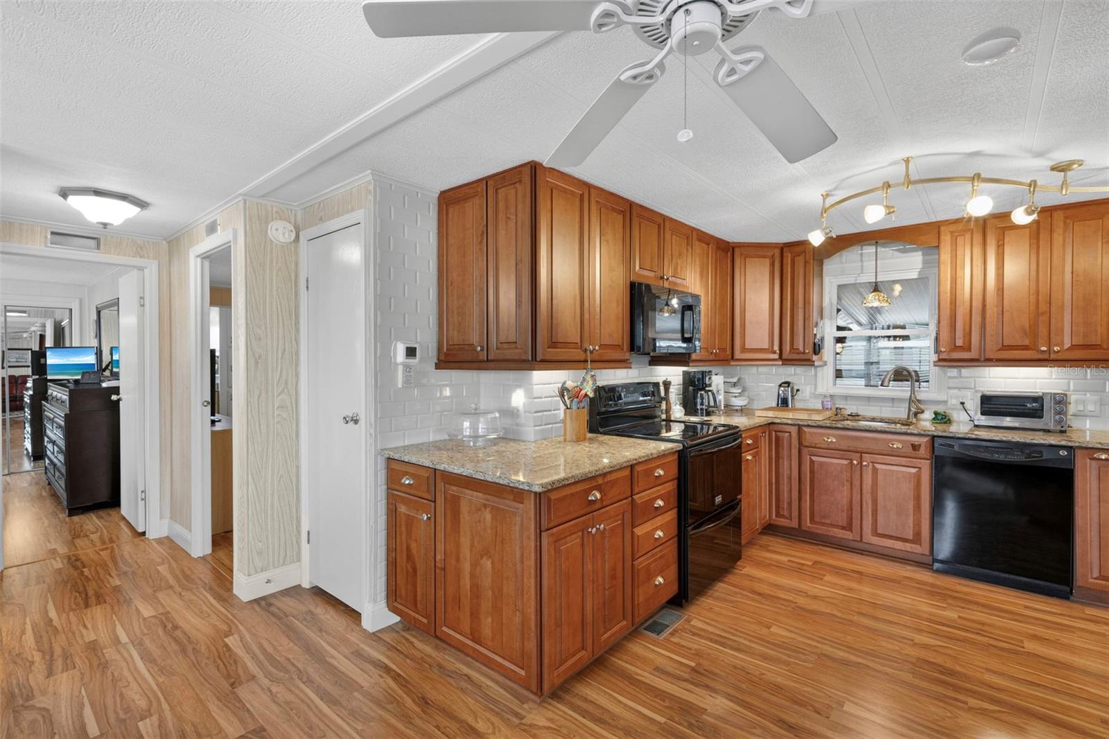320 LA COSTA — photo 11