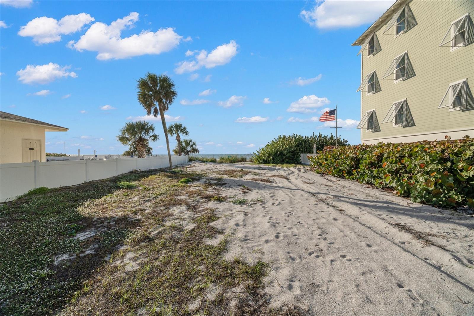 1306 GULF BLVD — photo 11