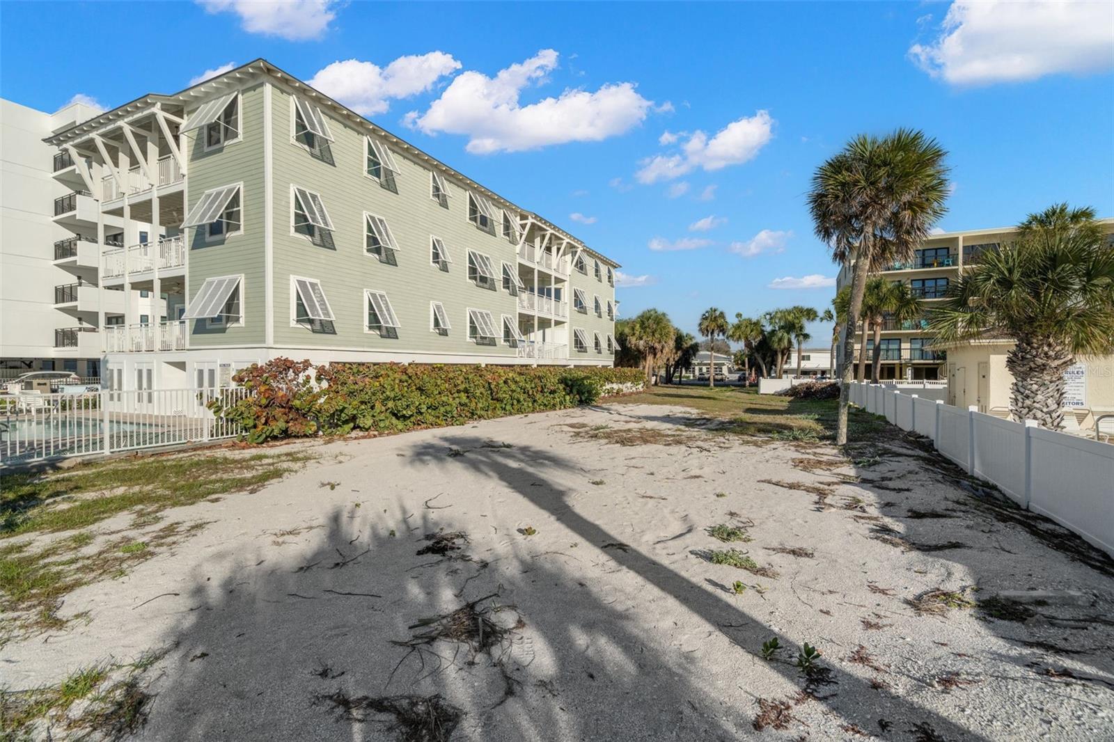 1306 GULF BLVD — photo 13