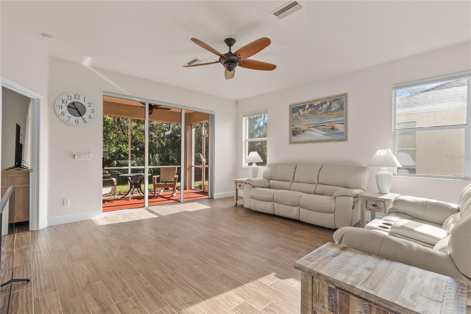 1937 SCARLETT AVE — photo 9