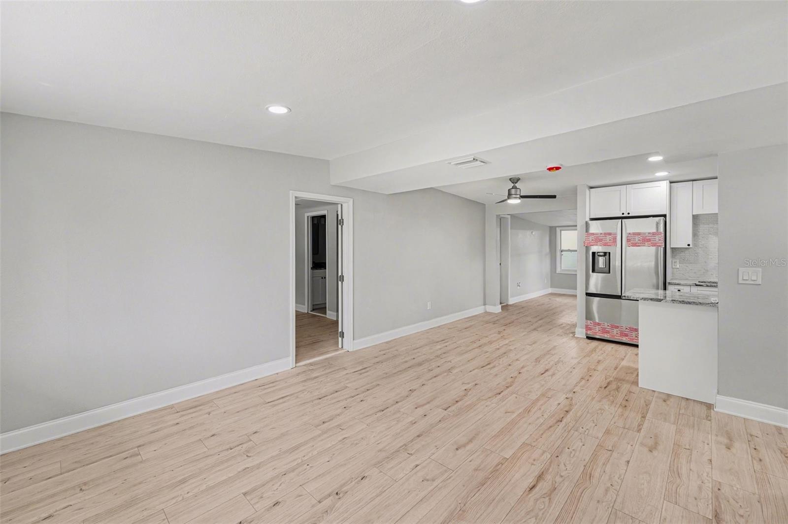 2162 BARCELONA DR — photo 3