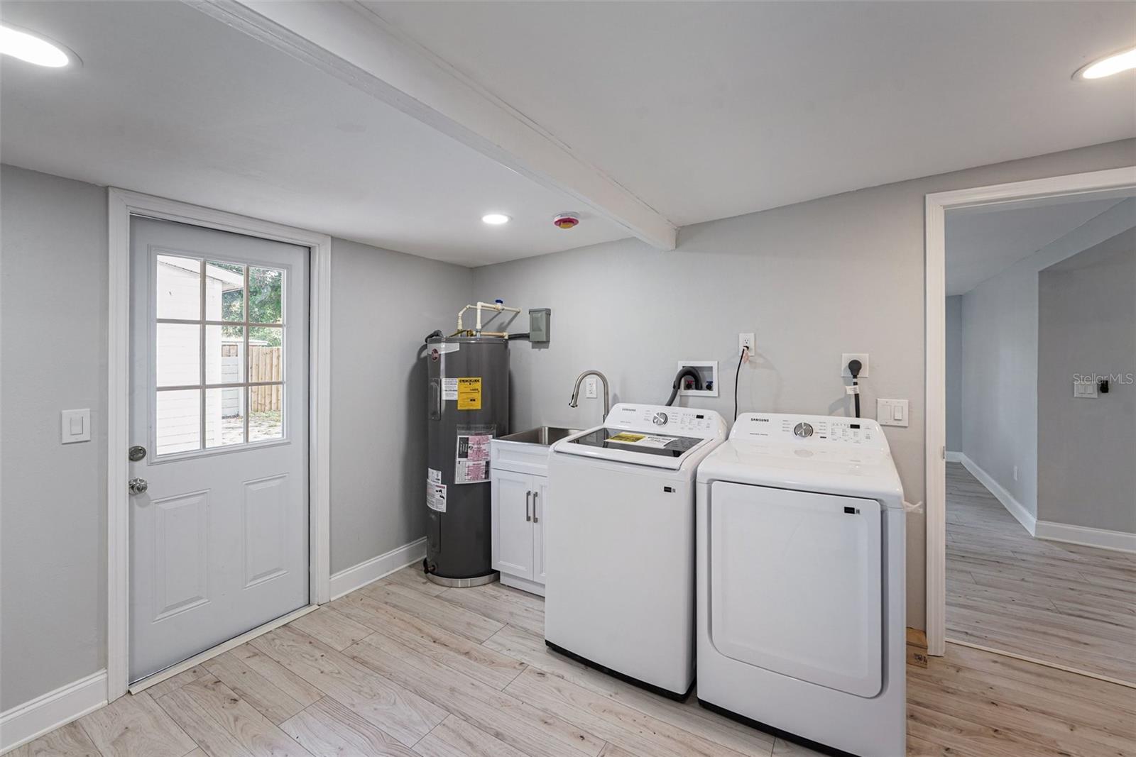 2162 BARCELONA DR — photo 8