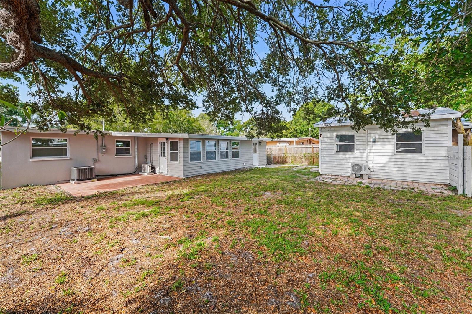 2162 BARCELONA DR — photo 24