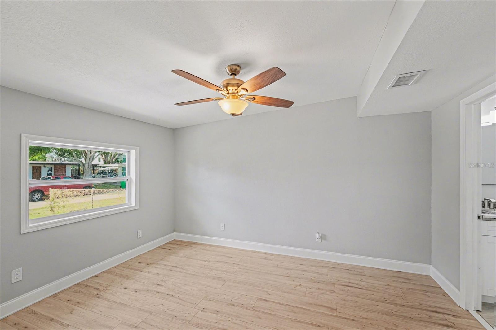 2162 BARCELONA DR — photo 9