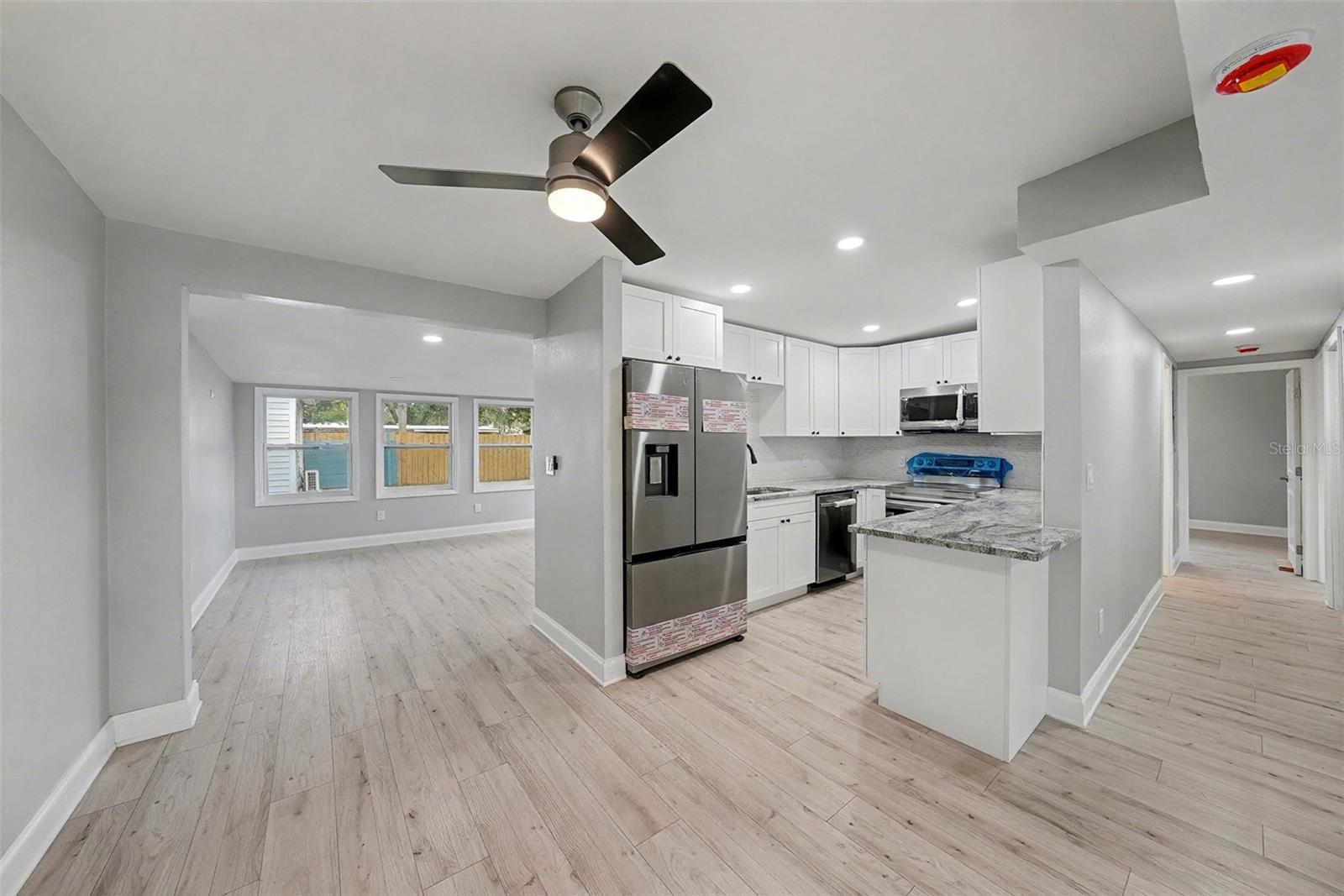 2162 BARCELONA DR — photo 4