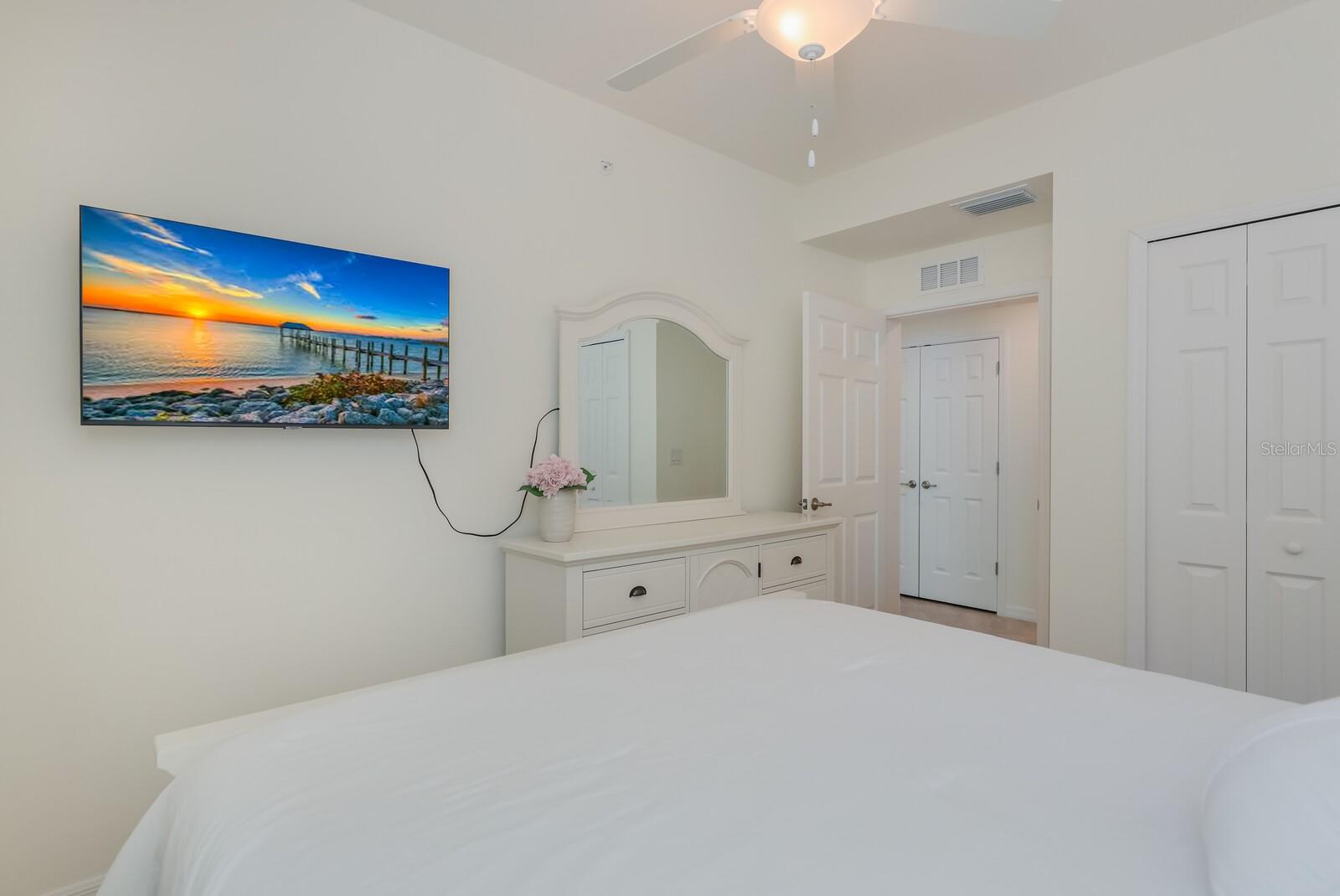 18017 GAWTHROP DR #104 — photo 14
