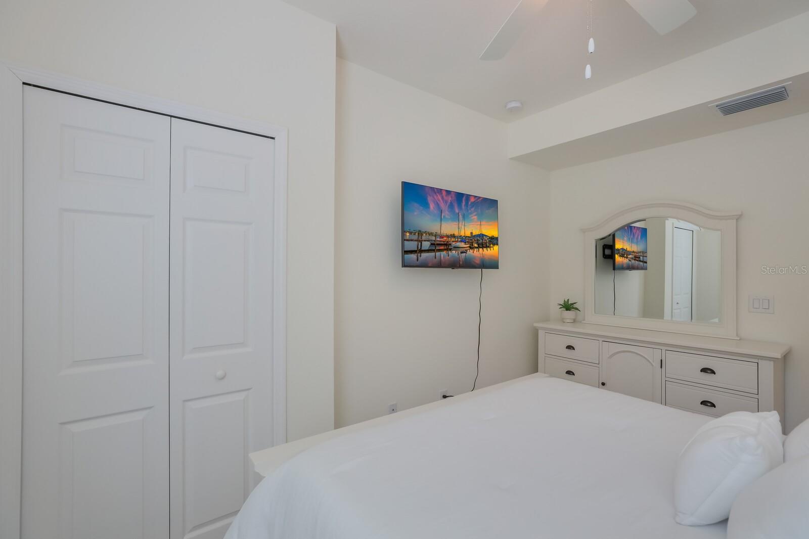 18017 GAWTHROP DR #104 — photo 17