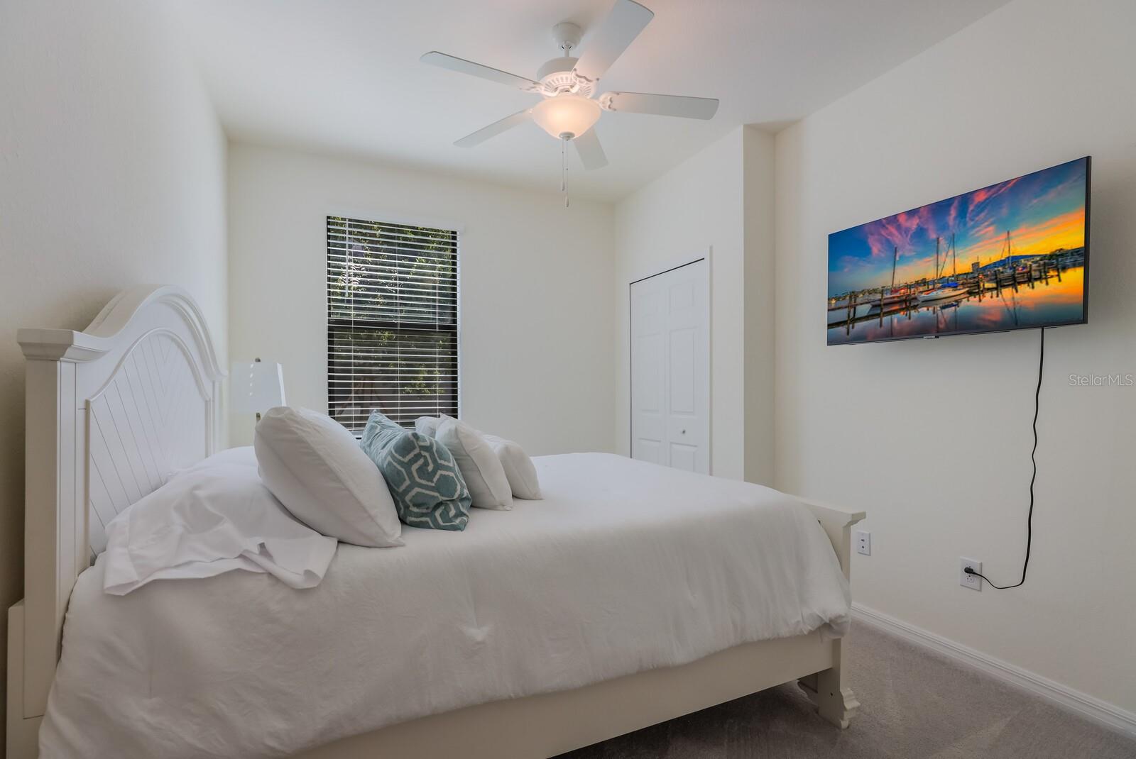 18017 GAWTHROP DR #104 — photo 16