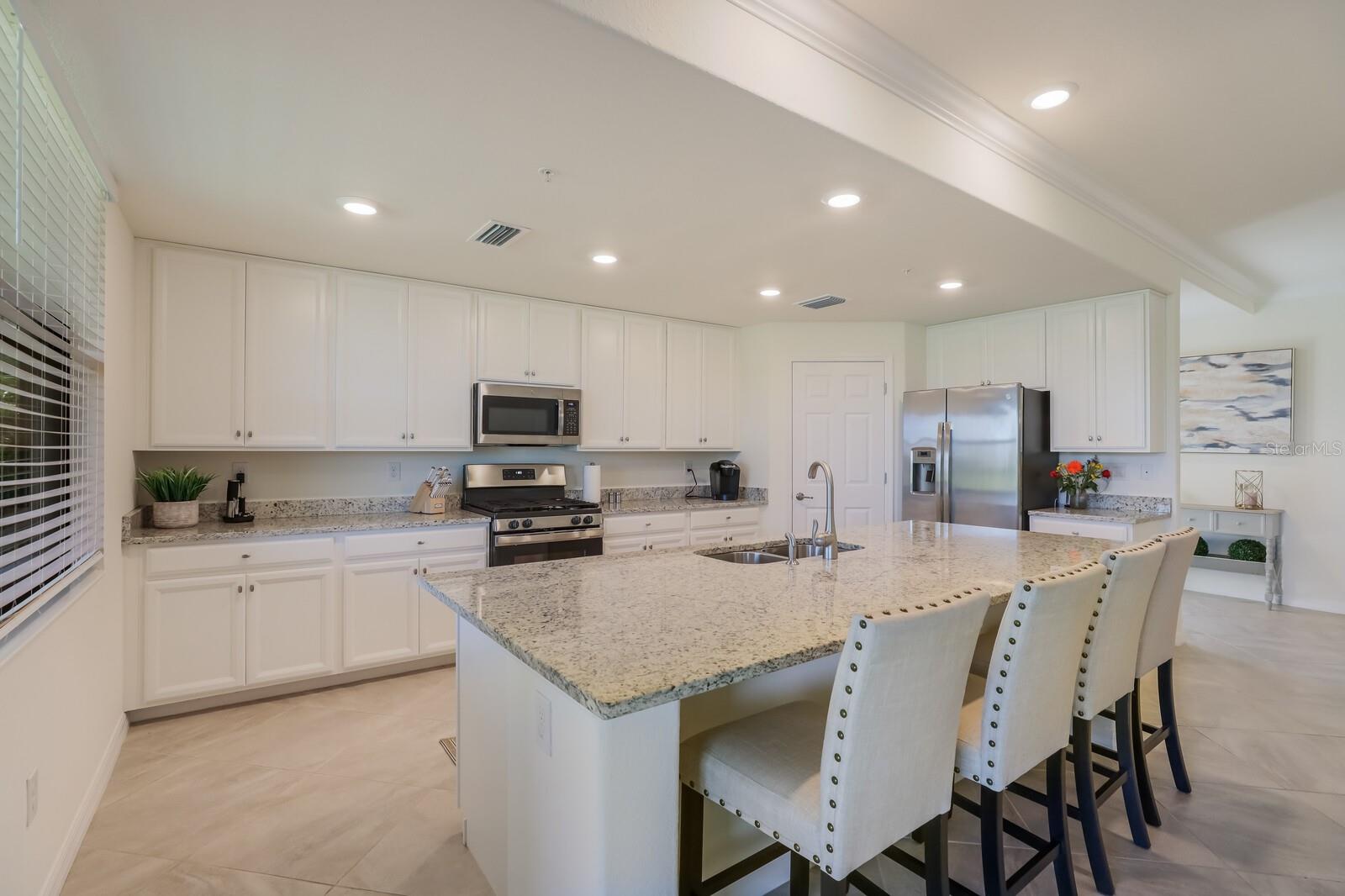 18017 GAWTHROP DR #104 — photo 9