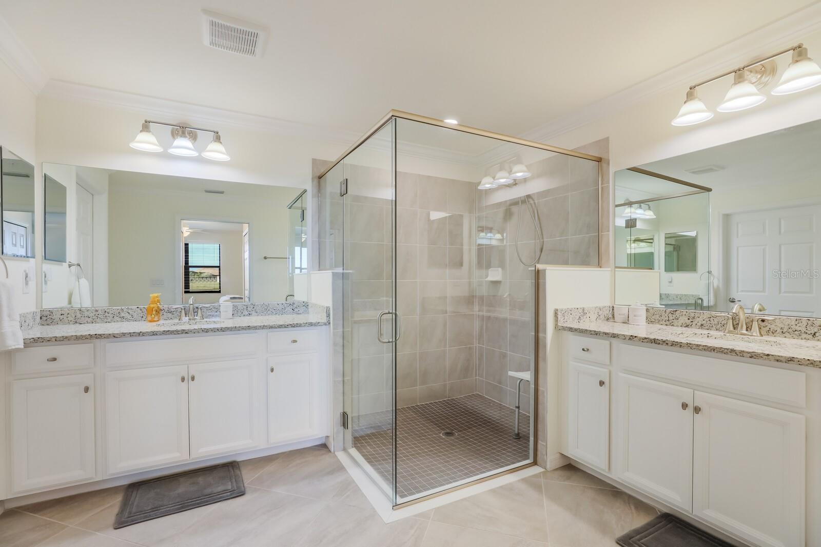 18017 GAWTHROP DR #104 — photo 20