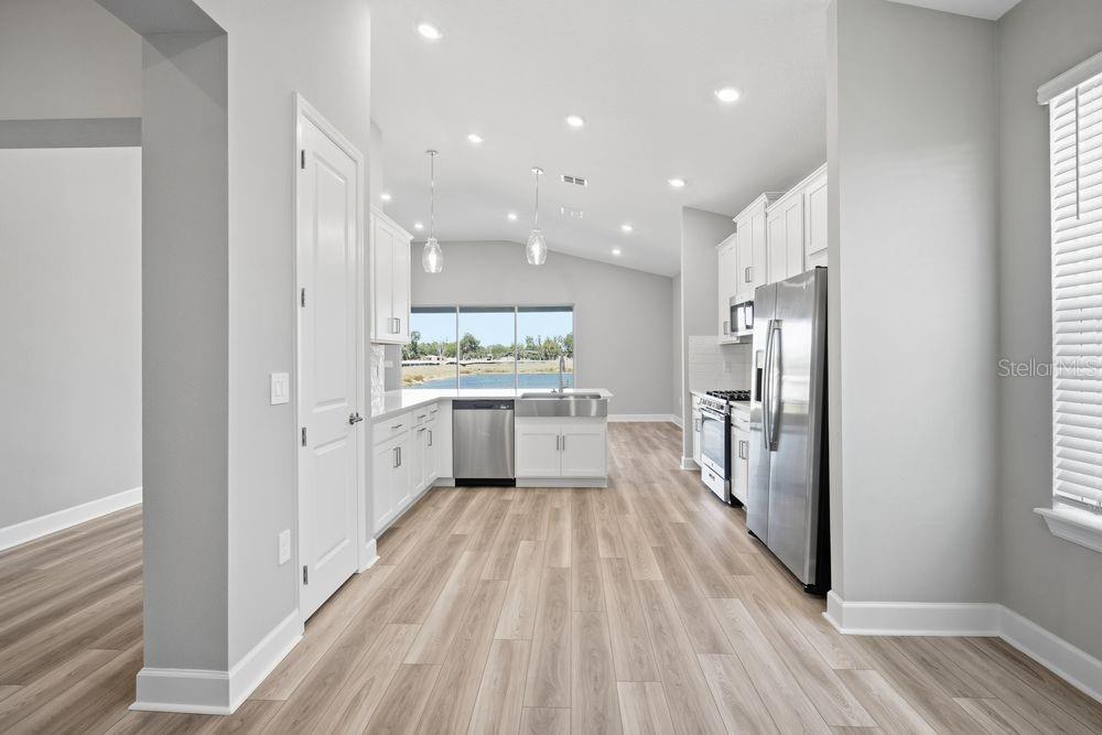 14255 SAWMILL ST — photo 10