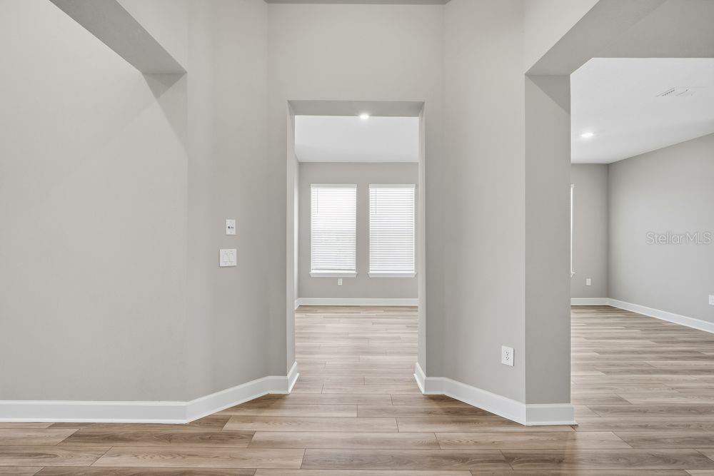 14255 SAWMILL ST — photo 22