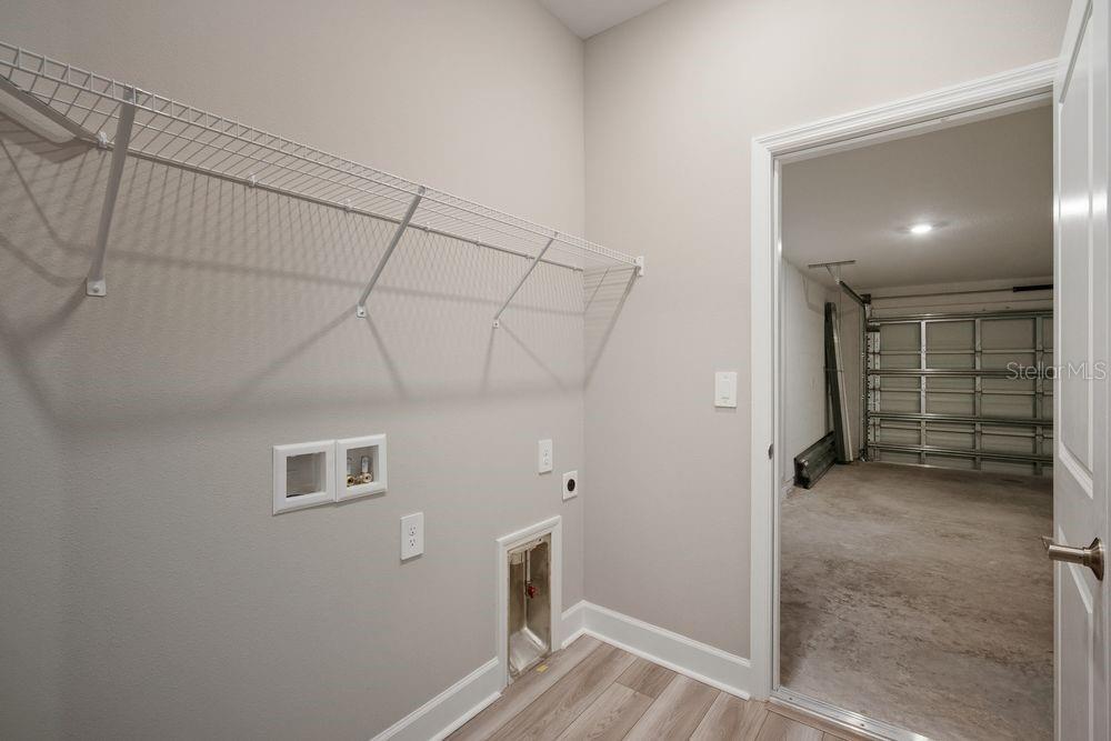 14255 SAWMILL ST — photo 24