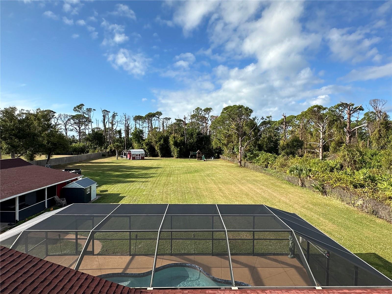 1181 LARCHMONT DR — photo 3